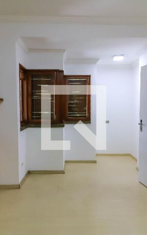 Casa à venda com 330m², 3 quartos e 8 vagas Casa à venda com 330m², 3 quartos e 8 vagasCloset da Suíte