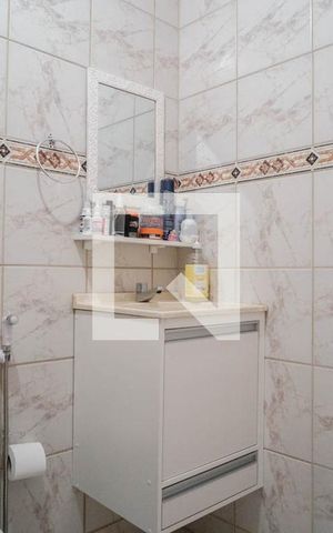 Casa à venda com 180m², 3 quartos e 2 vagasBanheiro 3