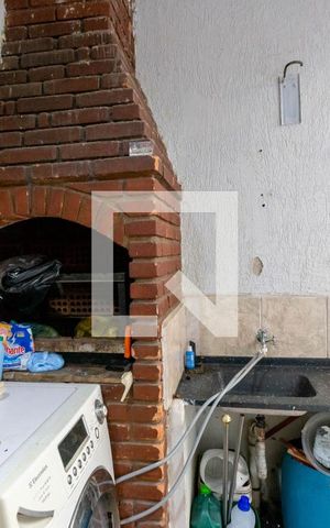 Casa à venda com 105m², 2 quartos e 3 vagas Casa à venda com 105m², 2 quartos e 3 vagasArea de Serviços/Churrasqueira