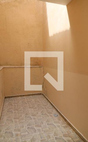 Casa para alugar com 90m², 2 quartos e 1 vagaÁrea de Serviço