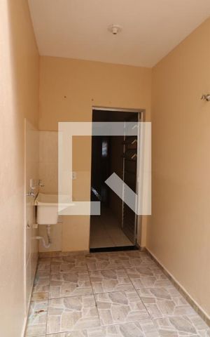 Casa para alugar com 90m², 2 quartos e 1 vagaÁrea de Serviço