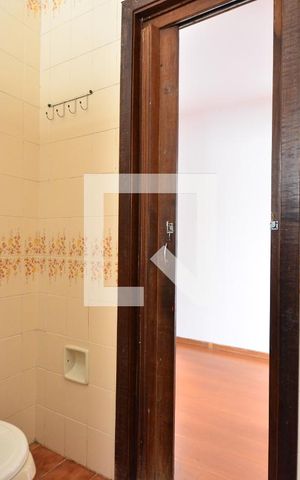 Casa à venda com 240m², 3 quartos e 3 vagasBanheiro Social