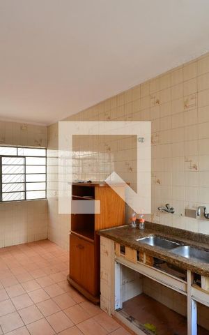 Casa à venda com 240m², 3 quartos e 3 vagasCozinha