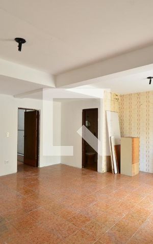 Casa à venda com 240m², 3 quartos e 3 vagasSalão