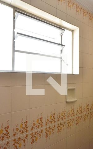 Casa à venda com 240m², 3 quartos e 3 vagasBanheiro Social