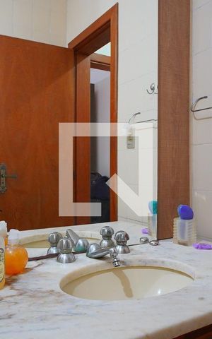 Casa à venda com 170m², 3 quartos e 5 vagasBanheiro da Suíte