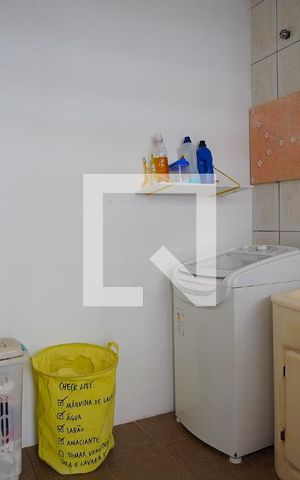 Casa à venda com 170m², 3 quartos e 5 vagasÁrea de serviço