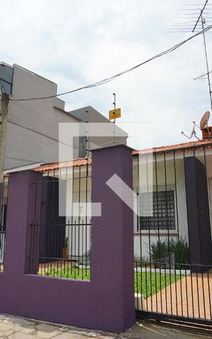 Casa à venda com 170m², 3 quartos e 5 vagasFachada