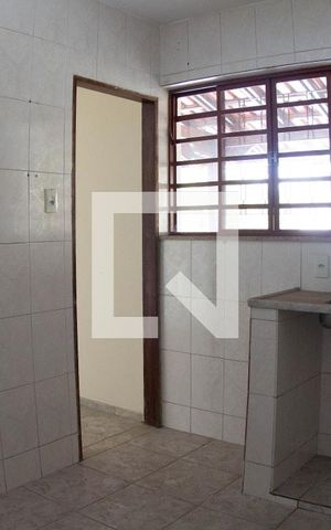 Casa para alugar com 420m², 2 quartos e 8 vagasCozinha