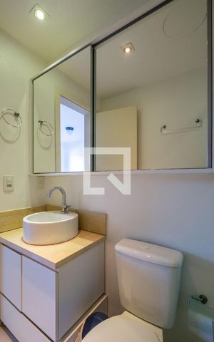 Apartamento à venda com 60m², 2 quartos e 1 vaga Apartamento à venda com 60m², 2 quartos e 1 vagaBanheiro da Suíte