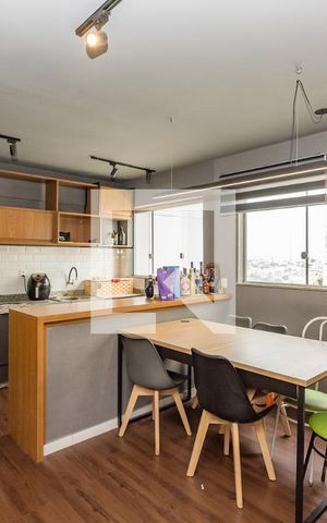 Apartamento à venda com 55m², 2 quartos e 1 vaga Apartamento à venda com 55m², 2 quartos e 1 vagaSala