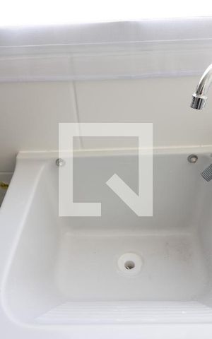 Apartamento à venda com 43m², 2 quartos e 1 vaga Apartamento à venda com 43m², 2 quartos e 1 vagaÁrea de Serviço