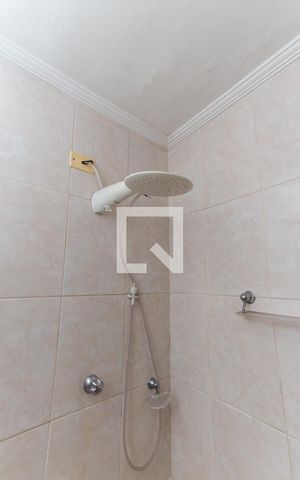 Casa à venda com 180m², 4 quartos e 1 vaga Casa à venda com 180m², 4 quartos e 1 vagaBanheiro 3