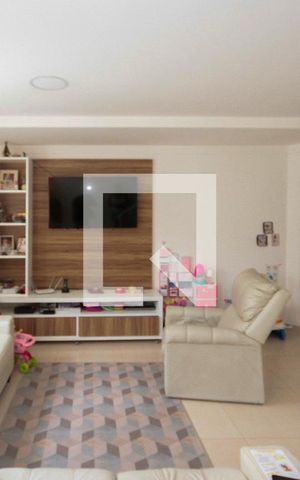 Casa à venda com 106m², 3 quartos e 4 vagasSala