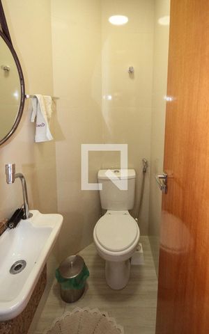 Casa à venda com 106m², 3 quartos e 4 vagasLavabo