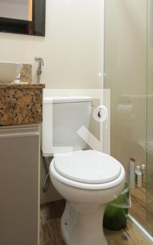 Casa à venda com 106m², 3 quartos e 4 vagasBanheiro Social
