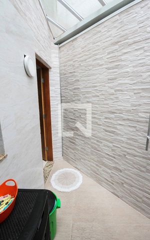 Casa à venda com 106m², 3 quartos e 4 vagasÁrea de Serviço