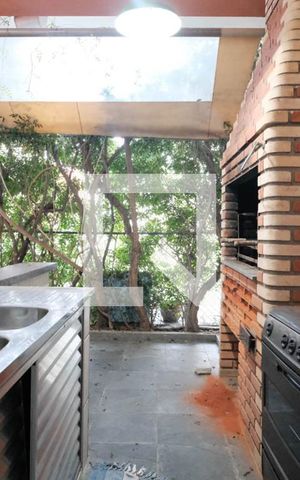 Casa à venda com 210m², 2 quartos e 3 vagasÁrea externa