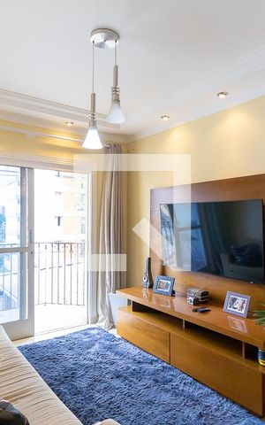 Apartamento à venda com 91m², 3 quartos e 1 vaga Apartamento à venda com 91m², 3 quartos e 1 vagaSala