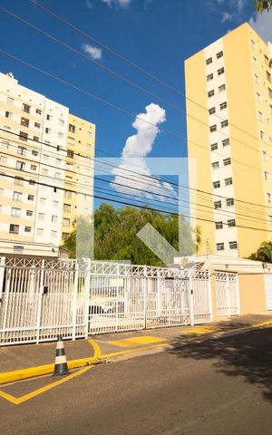 Apartamento para alugar com 50m², 2 quartos e 1 vaga Apartamento para alugar com 50m², 2 quartos e 1 vagaFachada