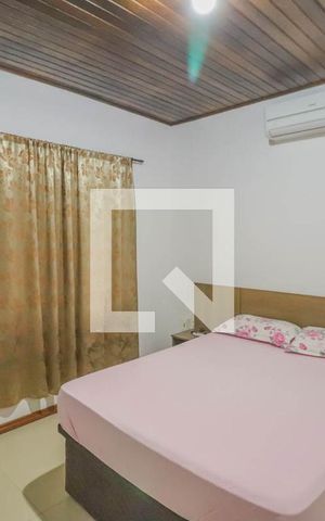 Casa à venda com 290m², 3 quartos e 2 vagas Casa à venda com 290m², 3 quartos e 2 vagasQuarto 1