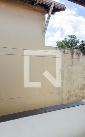 Casa à venda com 330m², 5 quartos e 4 vagas Casa à venda com 330m², 5 quartos e 4 vagasVista do Quarto 1