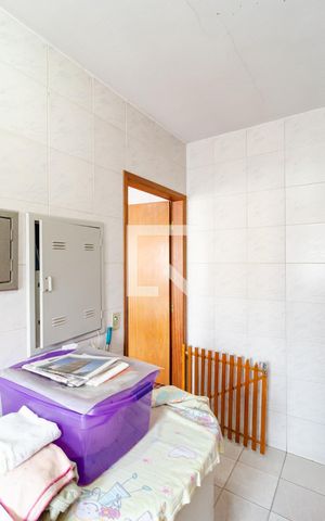 Casa à venda com 330m², 5 quartos e 4 vagas Casa à venda com 330m², 5 quartos e 4 vagasLavanderia