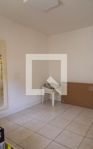Casa à venda com 370m², 5 quartos e 3 vagas Casa à venda com 370m², 5 quartos e 3 vagasQuarto 3