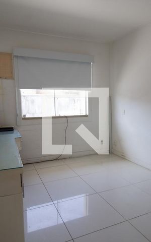 Casa à venda com 370m², 5 quartos e 3 vagas Casa à venda com 370m², 5 quartos e 3 vagasQuarto 2