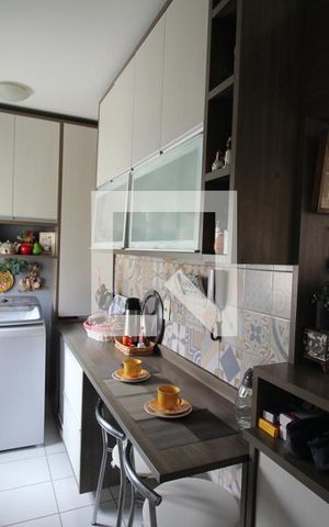 Apartamento à venda com 77m², 3 quartos e 2 vagasCozinha e Área de Serviço