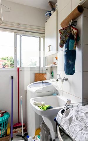 Apartamento à venda com 35m², 2 quartos e sem vaga Apartamento à venda com 35m², 2 quartos e sem vagaÁrea de Serviço