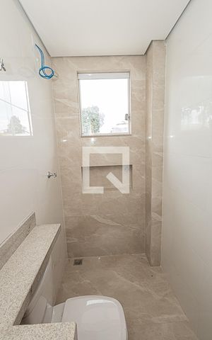 Apartamento à venda com 68m², 2 quartos e 1 vaga Apartamento à venda com 68m², 2 quartos e 1 vagaBanheiro social