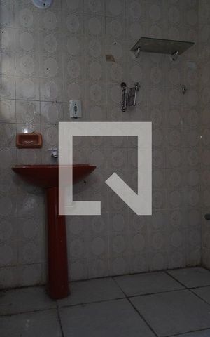Apartamento para alugar com 70m², 2 quartos e sem vagaBanheiro