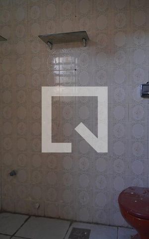 Apartamento para alugar com 70m², 2 quartos e sem vagaBanheiro