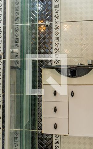 Apartamento à venda com 96m², 2 quartos e 1 vaga Apartamento à venda com 96m², 2 quartos e 1 vagaBanheiro