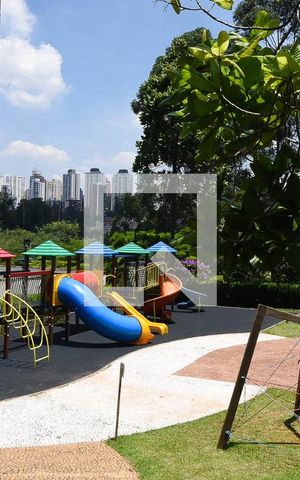 Apartamento à venda com 300m², 3 quartos e 3 vagas Apartamento à venda com 300m², 3 quartos e 3 vagasPlayground