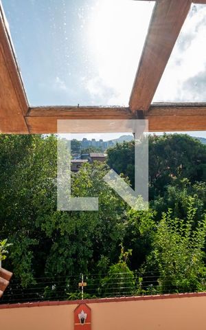 Casa de condomínio à venda com 242m², 4 quartos e 2 vagas Casa de condomínio à venda com 242m², 4 quartos e 2 vagasVista do Quarto 4