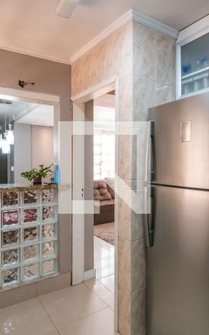 Casa de condomínio à venda com 242m², 4 quartos e 2 vagas Casa de condomínio à venda com 242m², 4 quartos e 2 vagasCozinha