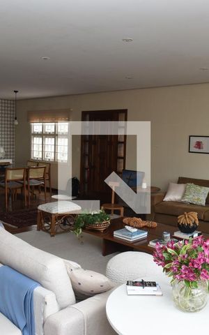 Casa à venda com 400m², 3 quartos e 3 vagasSala