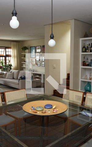 Casa à venda com 400m², 3 quartos e 3 vagasSala