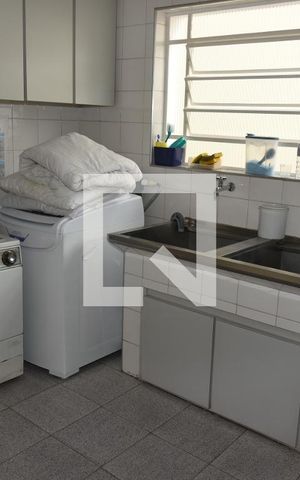 Casa à venda com 400m², 3 quartos e 3 vagasÁrea de Serviço