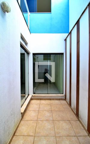 Casa à venda com 260m², 3 quartos e 2 vagasJardim de Inverno