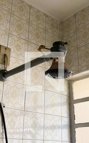 Casa à venda com 100m², 3 quartos e 2 vagasBanheiro