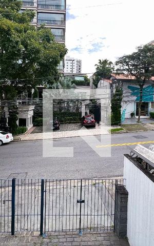Casa à venda com 100m², 3 quartos e 2 vagasVista
