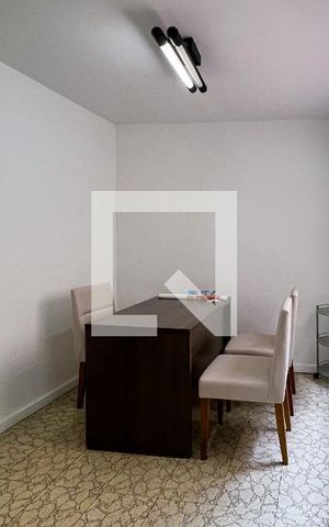 Casa à venda com 100m², 3 quartos e 2 vagasQuarto de Serviço