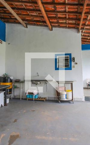 Casa à venda com 5400m², 4 quartos e 5 vagas Casa à venda com 5400m², 4 quartos e 5 vagasGaragem