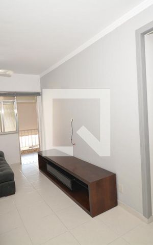 Apartamento à venda com 77m², 2 quartos e 1 vagaSala