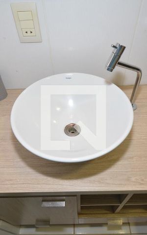 Apartamento à venda com 77m², 2 quartos e 1 vagaBanheiro