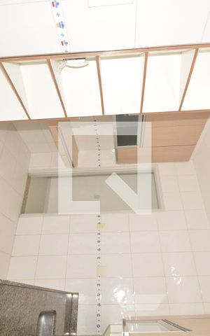 Apartamento à venda com 77m², 2 quartos e 1 vagaCozinha