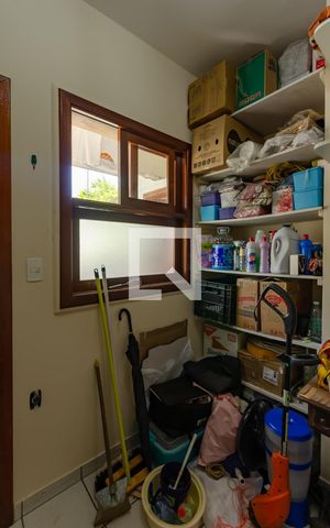 Casa para alugar com 340m², 4 quartos e 4 vagas Casa para alugar com 340m², 4 quartos e 4 vagasQuarto de Serviço